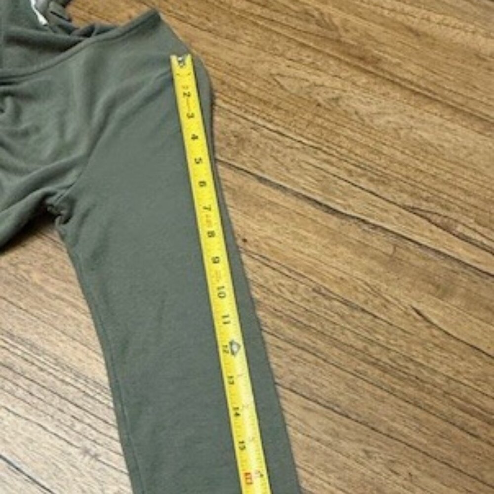 LOU & GREY V-neck Buttery Soft Top - Picture 12 of 14